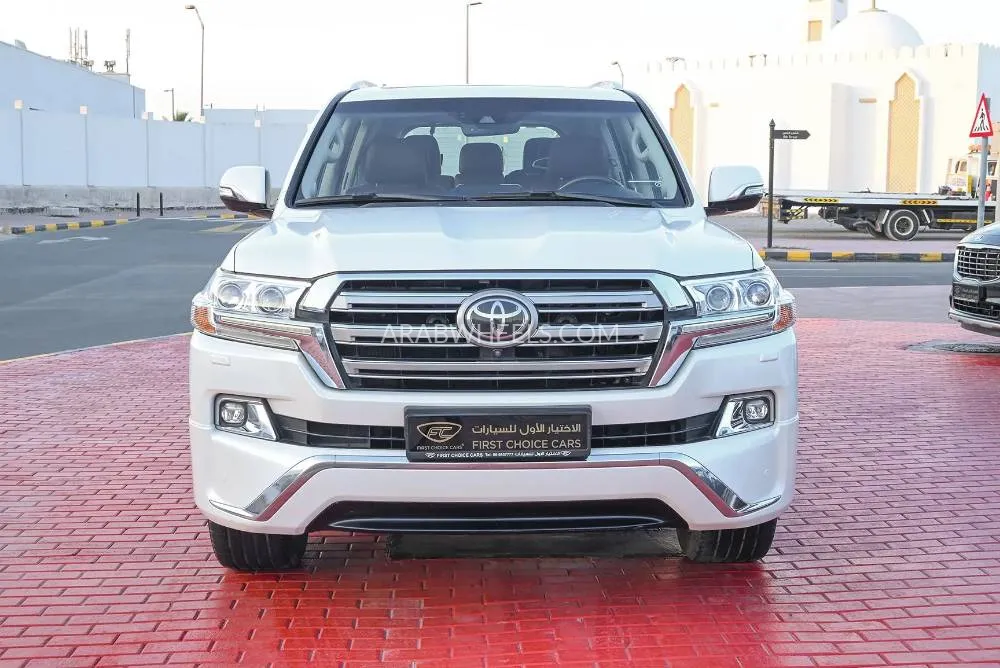 Toyota Land Cruiser 2017 for Sale in Sharjah Image-7