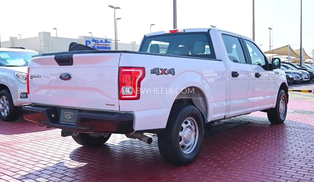 Ford F 150 2015 for Sale in Sharjah Image-4