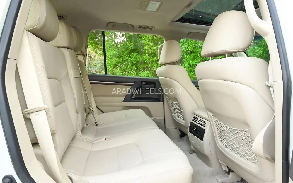 Toyota Land Cruiser 2021 for Sale in Sharjah Image-13