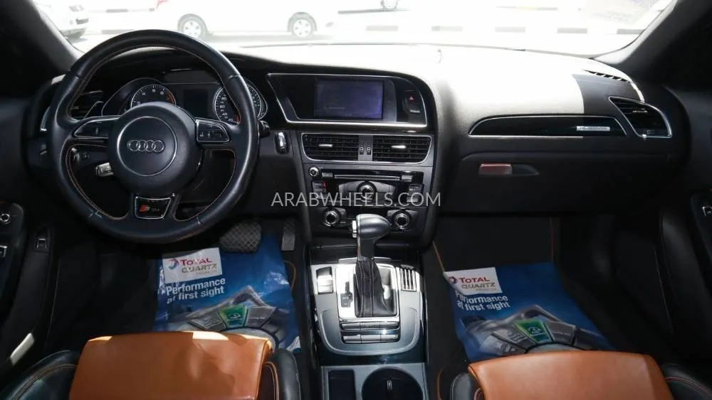 Audi A4 2019 for Sale in Sharjah Image-8