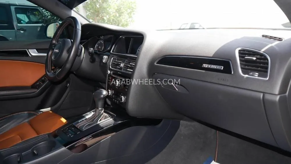 Audi A4 2019 for Sale in Sharjah Image-11