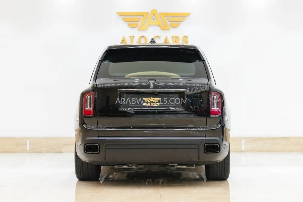 Rolls Royce Cullinan 2023 for Sale in Dubai Image-5