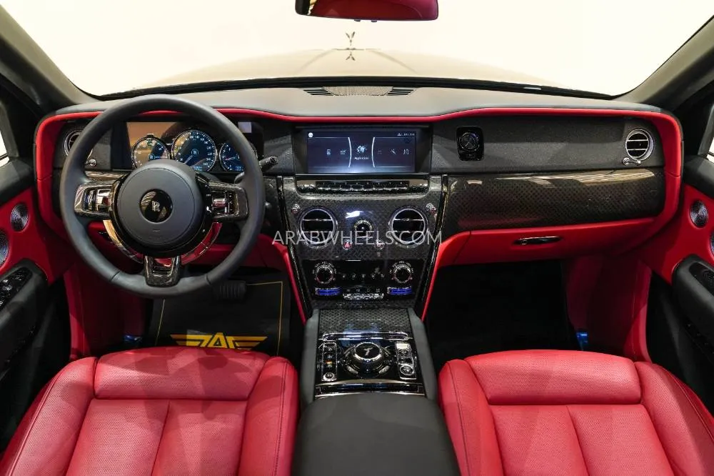 Rolls Royce Cullinan 2023 for Sale in Dubai Image-9