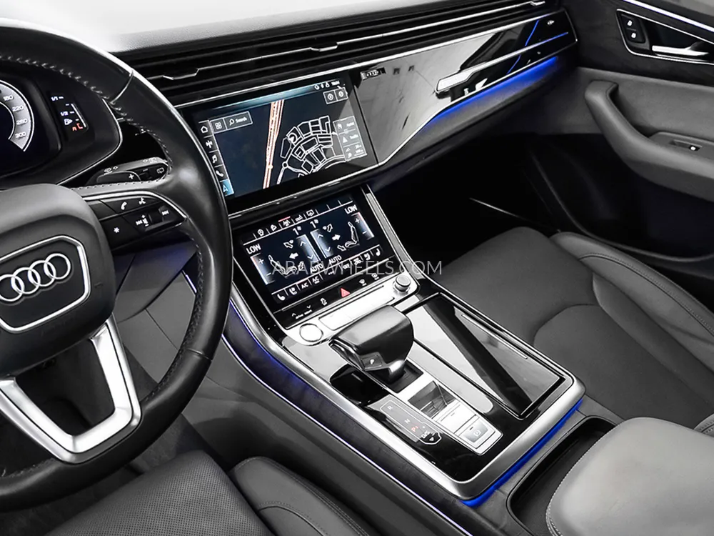 Audi Q8 2019 for Sale in Dubai Image-9