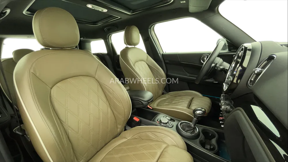 Mini Countryman 2019 for Sale in Dubai Image-26