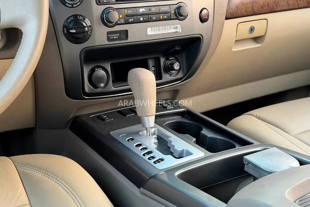 Nissan Armada 2009 for Sale in Dubai Image-9