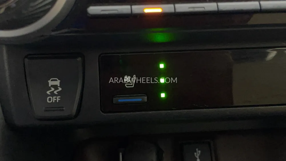 تويوتا راف 4 2021 for Sale in دبي Image-47