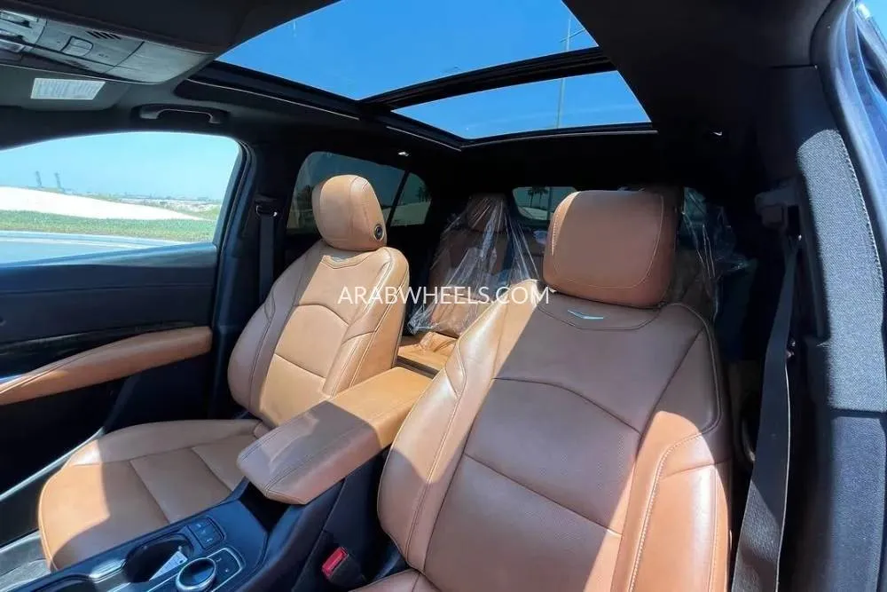 كاديلاك إكس تي 4 2021 for Sale in عجمان Image-9