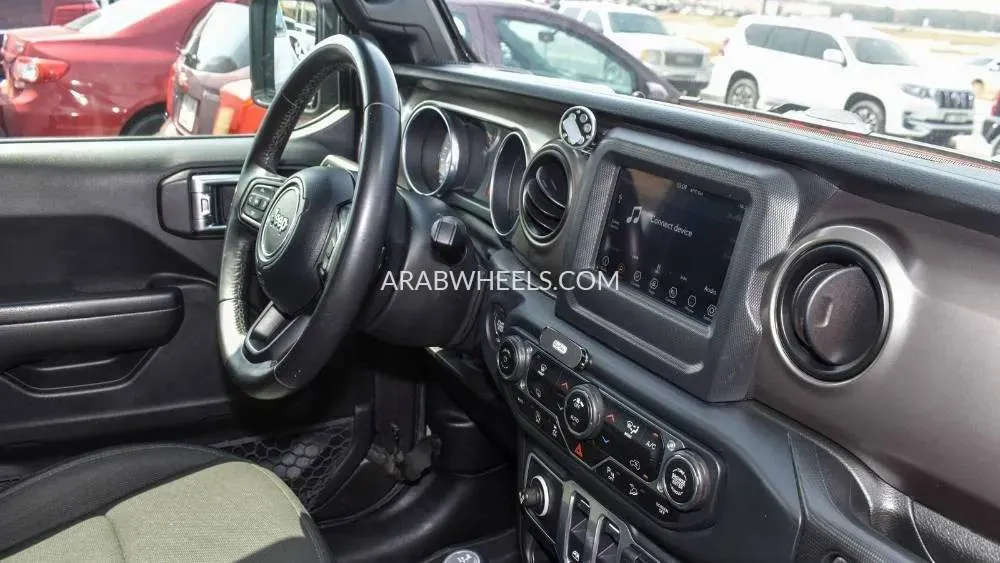 Jeep Wrangler 2018 for Sale in Sharjah Image-13