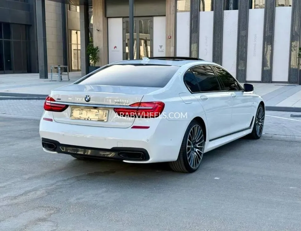 بي إم دبليو الفئة السابعة 2019 for Sale in عجمان Image-5