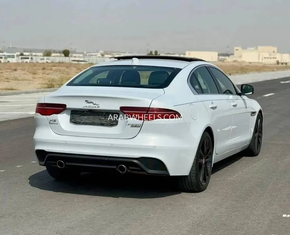 جاجوار XE 2020 for Sale in عجمان Image-10