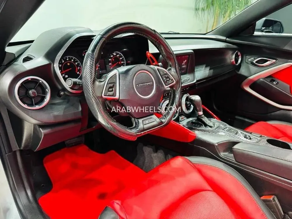 شيفروليه كامارو 2017 for Sale in دبي Image-8