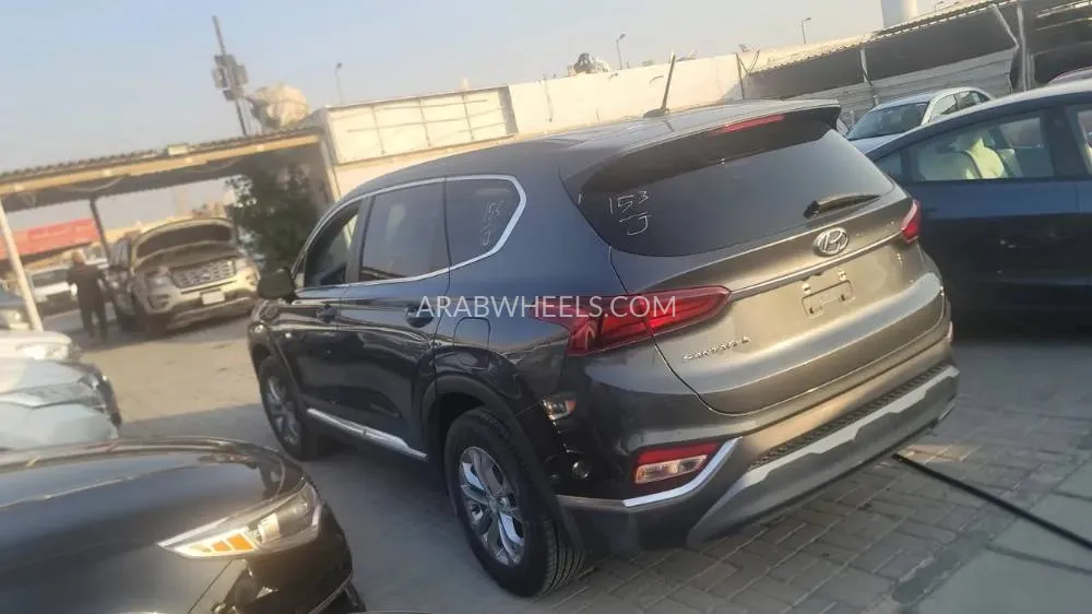 Hyundai Santa Fe 2020 for Sale in Ajman Image-6