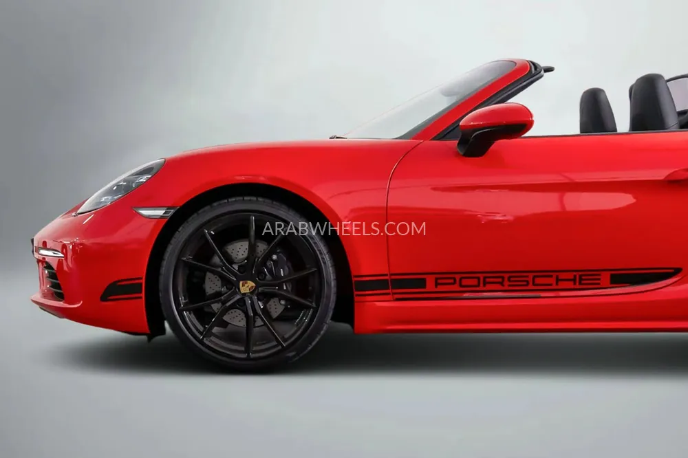 بورشه 718 2024 for Sale in دبي Image-6