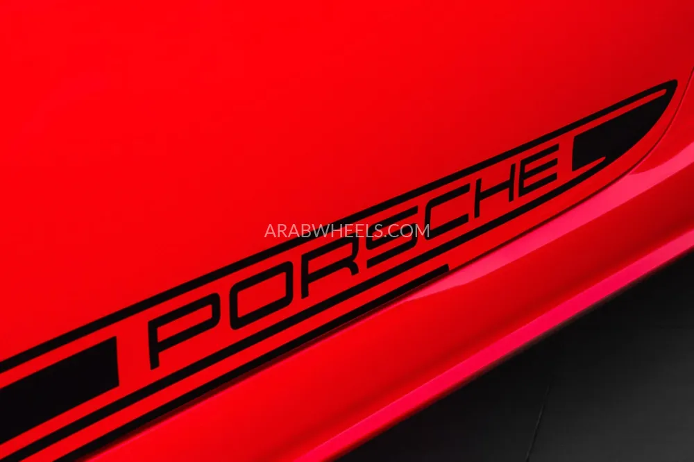 بورشه 718 2024 for Sale in دبي Image-13