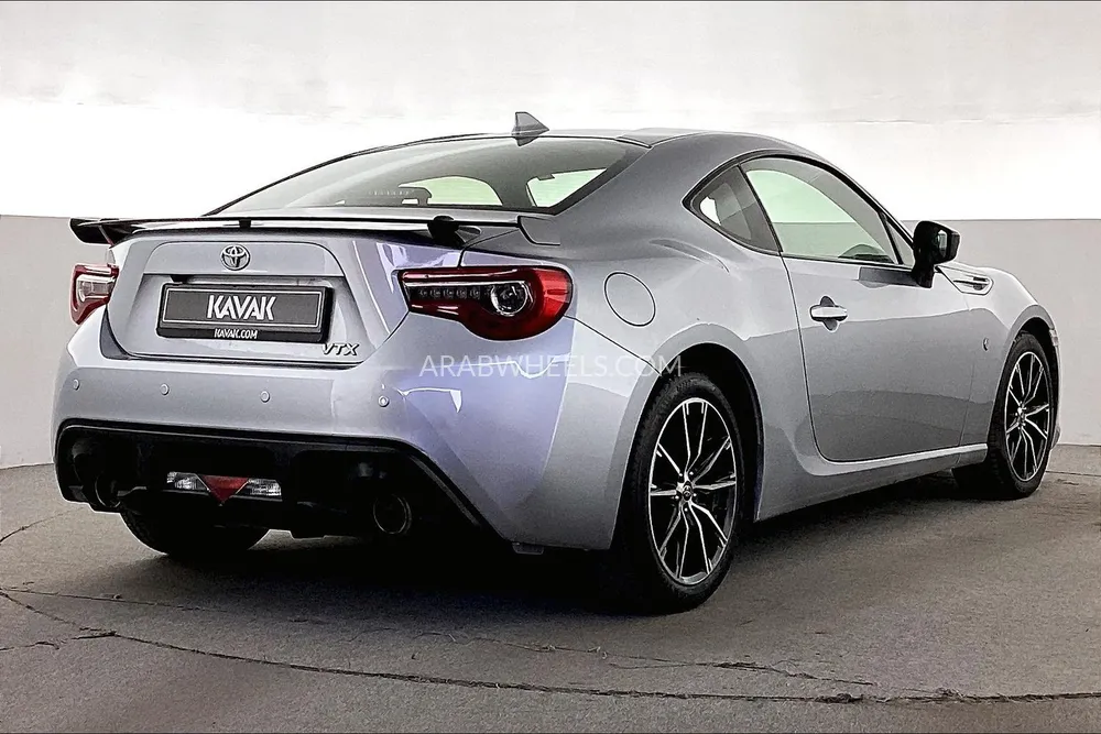Toyota 86 2018 for Sale in Sharjah Image-4