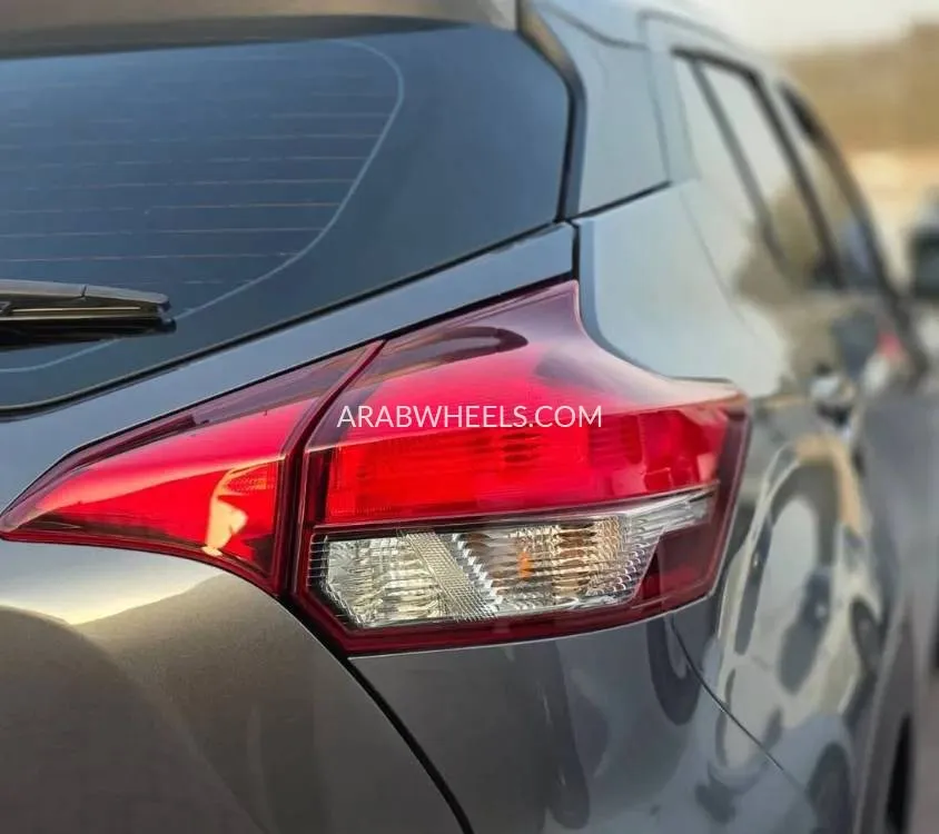 Nissan Kicks 2020 for Sale in Sharjah Image-15