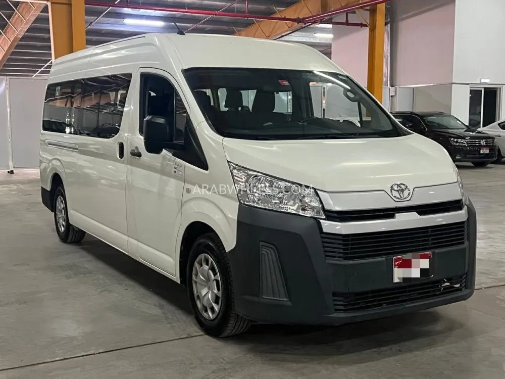 Toyota Hiace 2021 for Sale in Ajman Image-1