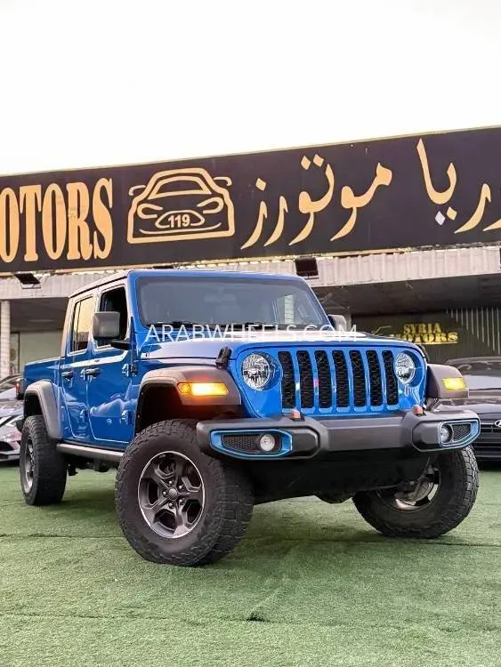 Jeep Gladiator 2023 for Sale in Ajman Image-1