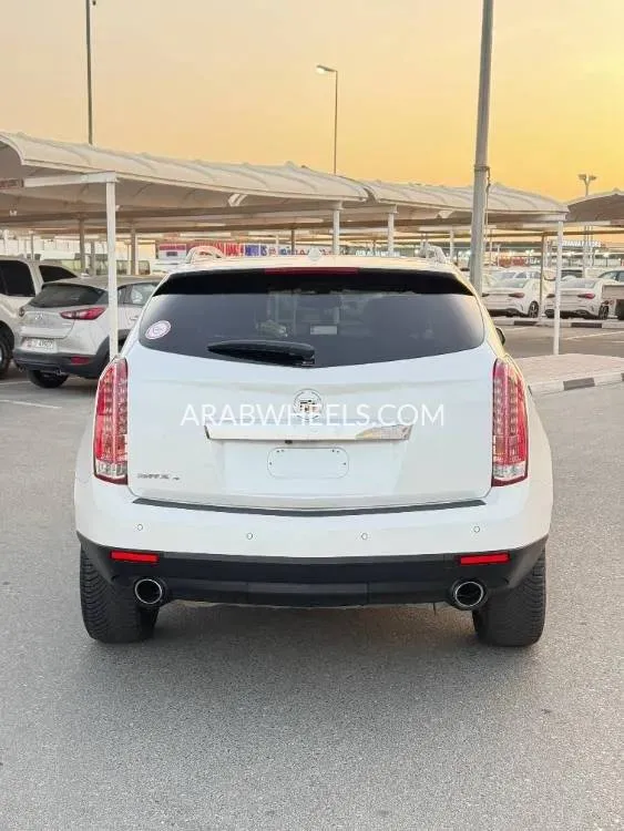 Cadillac SRX 2013 for Sale in Dubai Image-6