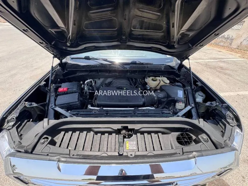 GMC Sierra 2019 for Sale in Dubai Image-12