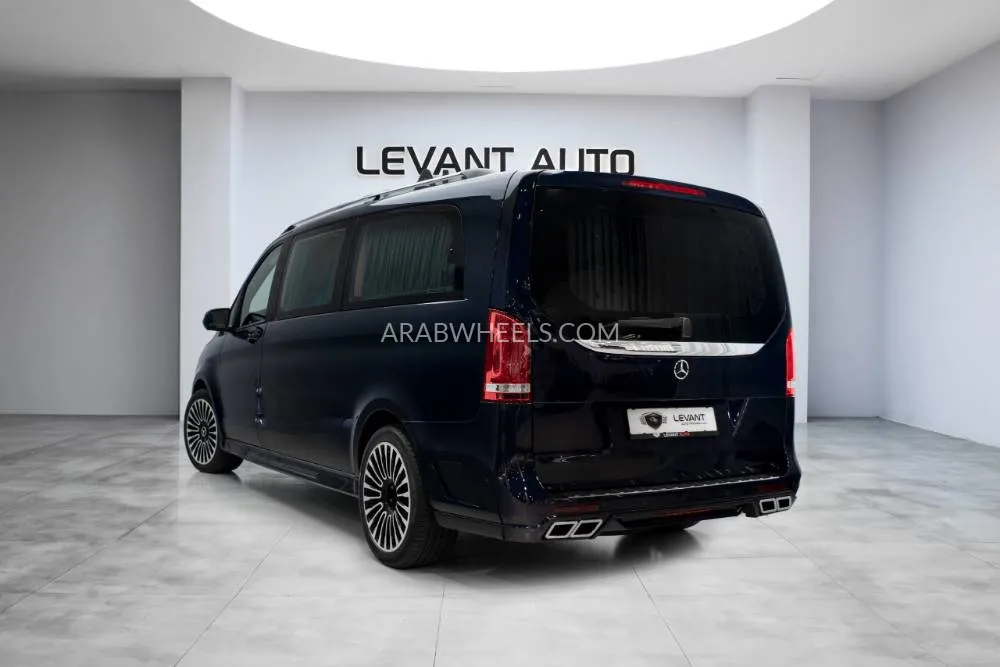 Mercedes Benz V Class 2022 for Sale in Dubai Image-20