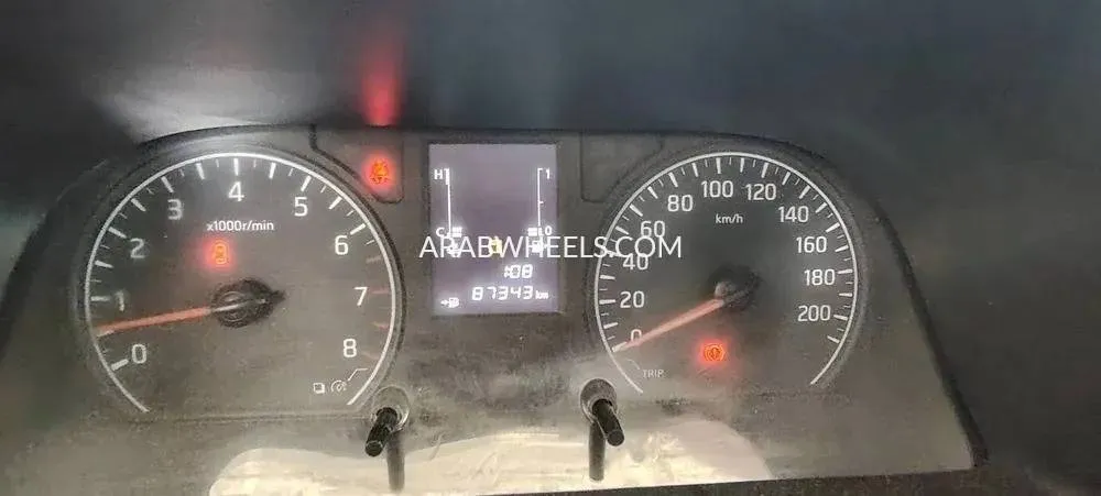 نيسان أورفان 2022 for Sale in الشارقة Image-6