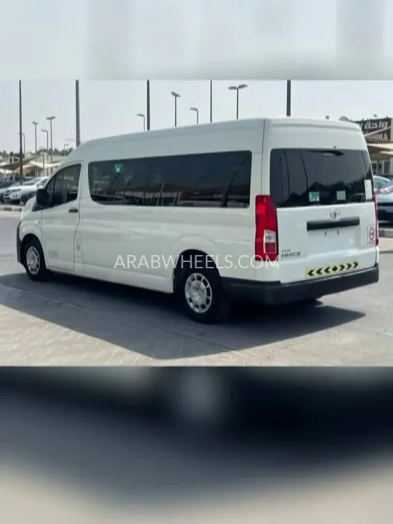 Toyota Hiace 2021 for Sale in Ras Al Khaimah Image-8