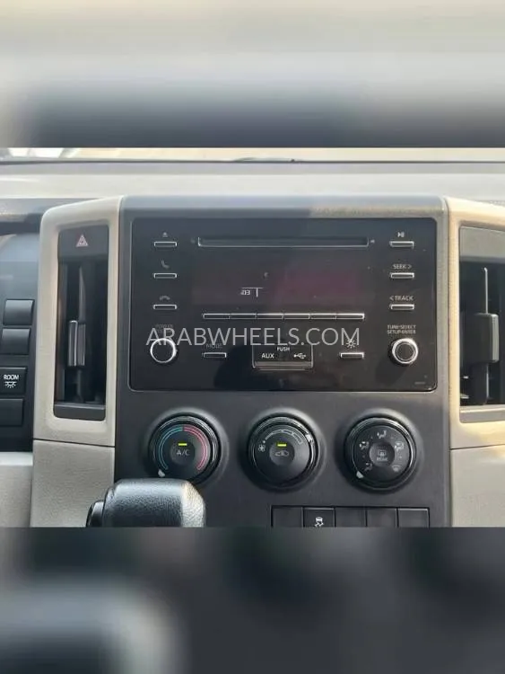 Toyota Hiace 2021 for Sale in Ras Al Khaimah Image-14