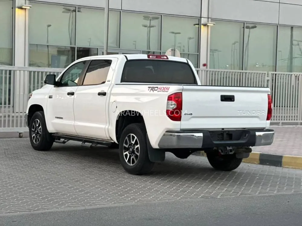 Toyota Tundra 2021 for Sale in Sharjah Image-5