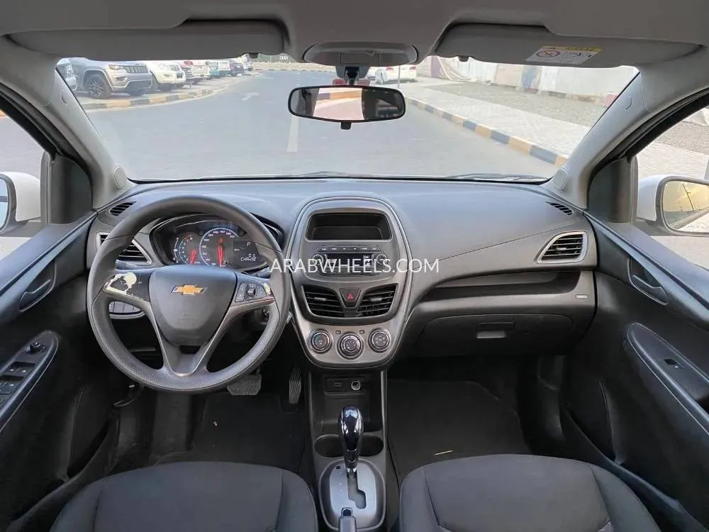 Chevrolet Spark 2020 for Sale in Sharjah Image-5