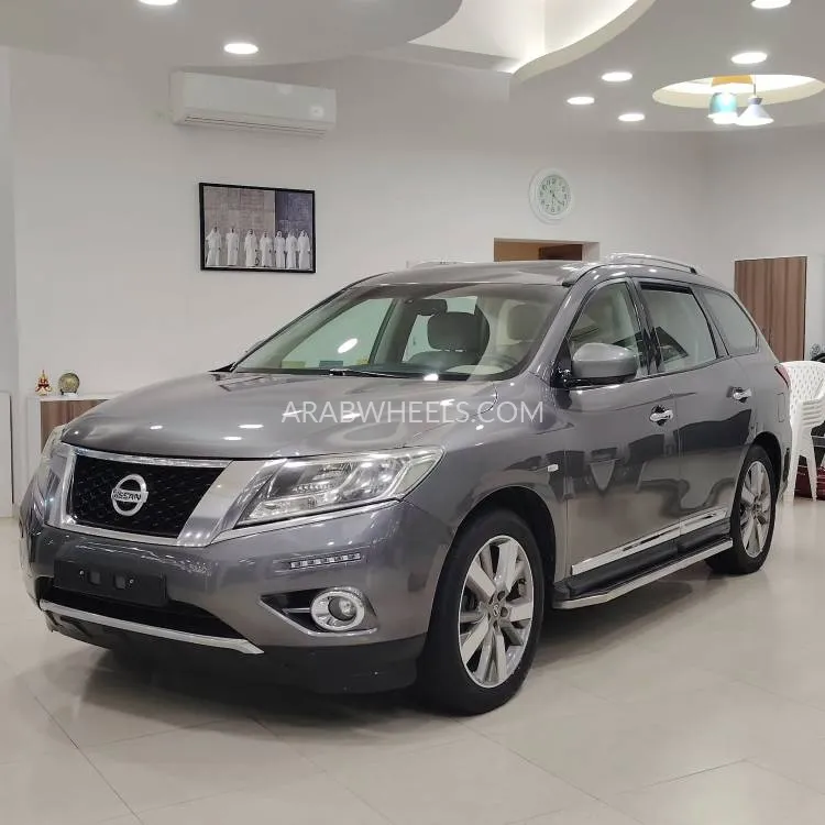 نيسان باثفايندر 2017 for Sale in الشارقة Image-2
