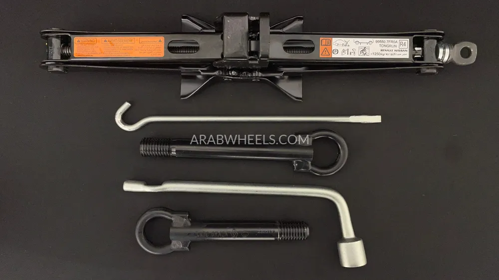 نيسان إكس تريل 2023 for Sale in دبي Image-32