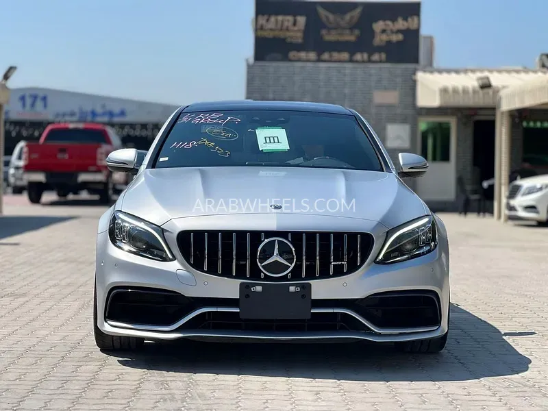 Mercedes Benz C Class 2019 for Sale in Ajman Image-2