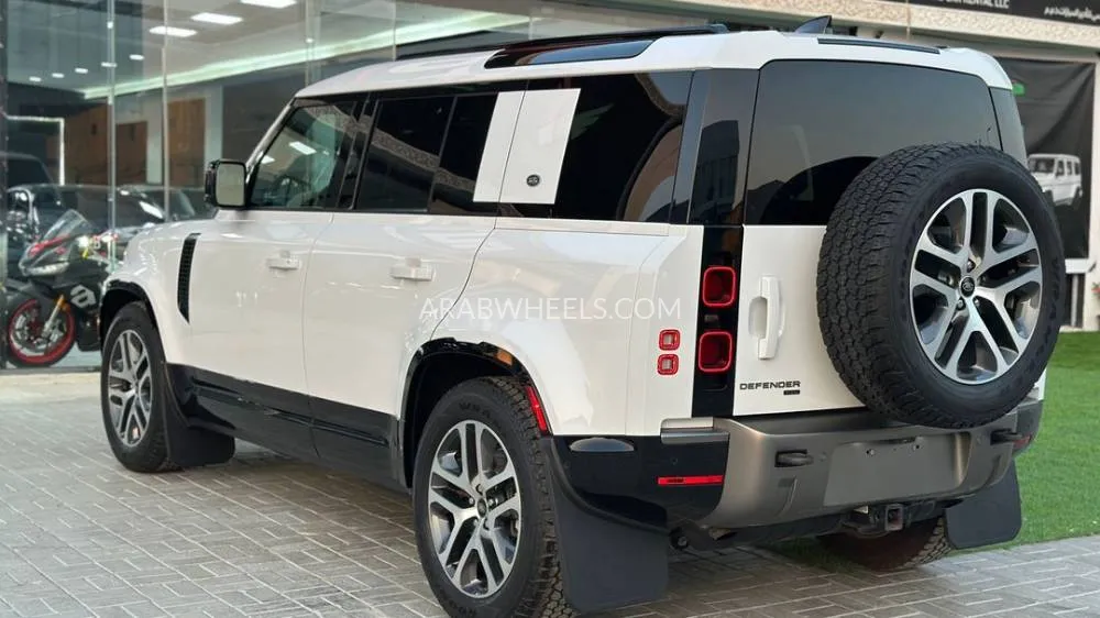 Land Rover Defender 2022 for Sale in Dubai Image-6