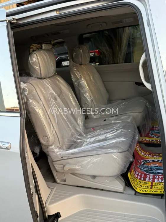 Nissan Quest 2012 for Sale in Sharjah Image-15