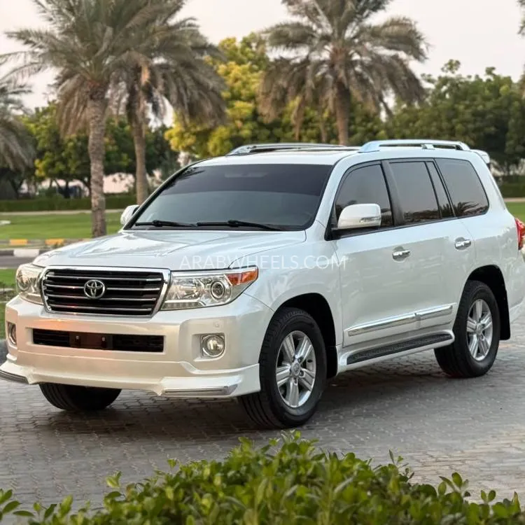 Toyota Land Cruiser 2015 for Sale in Sharjah Image-3