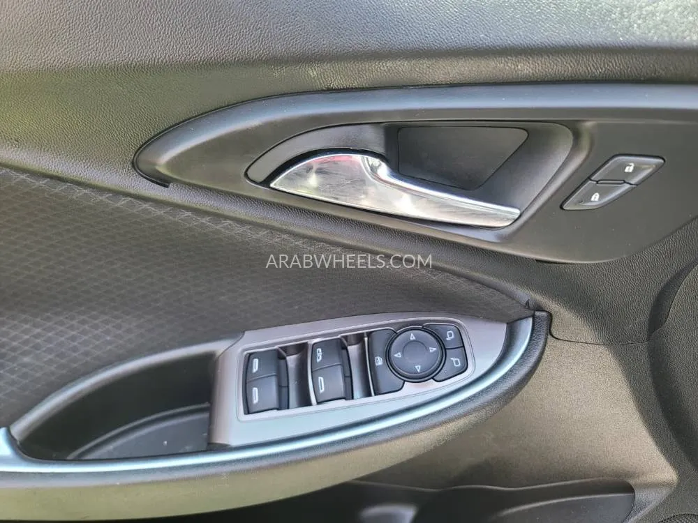 Chevrolet Malibu 2022 for Sale in Dubai Image-18