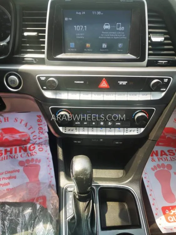 هيونداي سوناتا 2018 for Sale in دبي Image-18