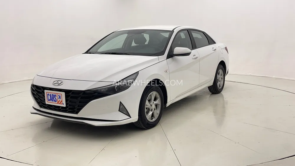 Hyundai Elantra 2023 for Sale in Dubai Image-7