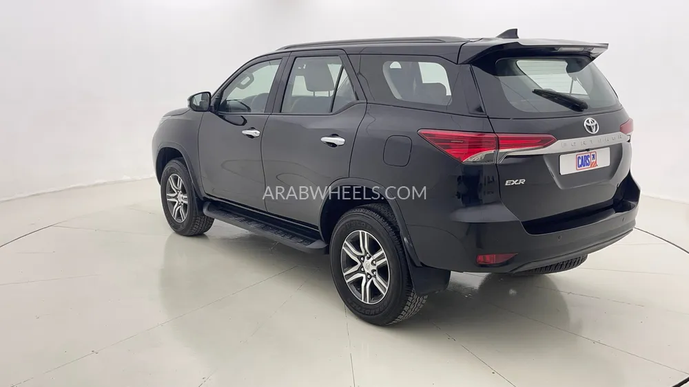 Toyota Fortuner 2025 for Sale in Dubai Image-5