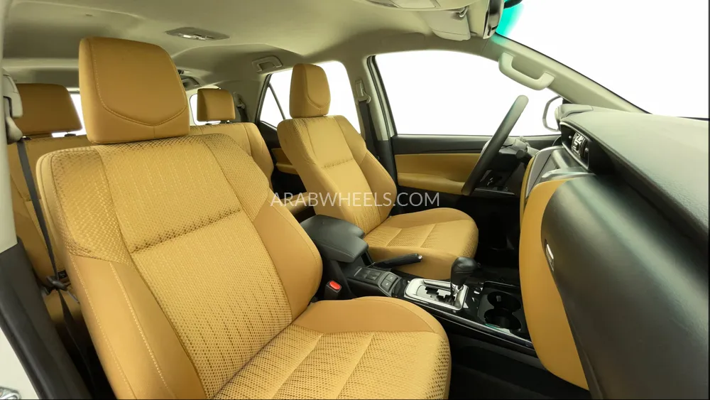 Toyota Fortuner 2024 for Sale in Dubai Image-23