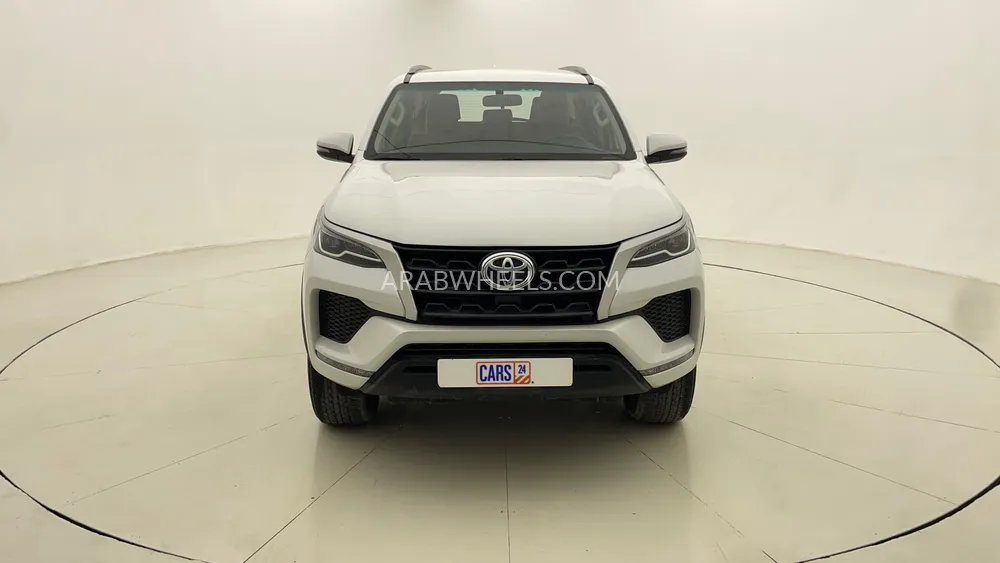 Toyota Fortuner 2024 for Sale in Dubai Image-8