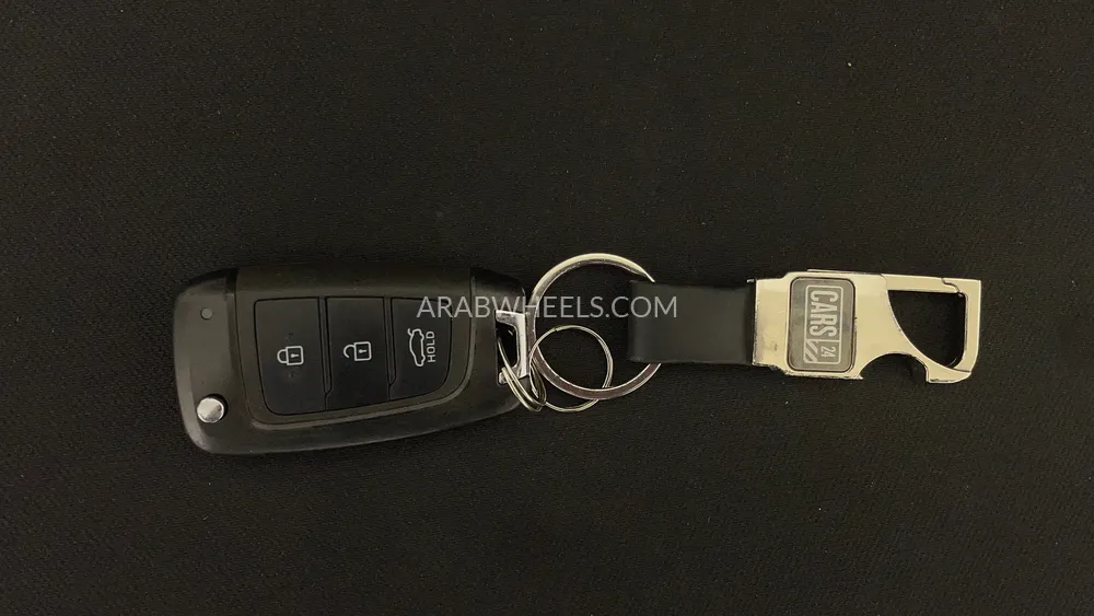 Hyundai Elantra 2023 for Sale in Dubai Image-27