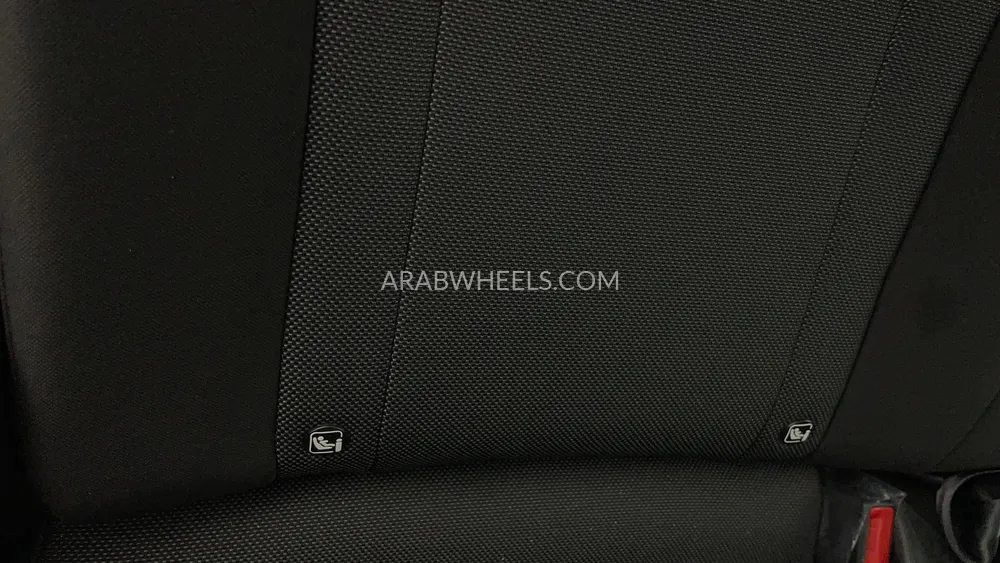 Hyundai Elantra 2023 for Sale in Dubai Image-37