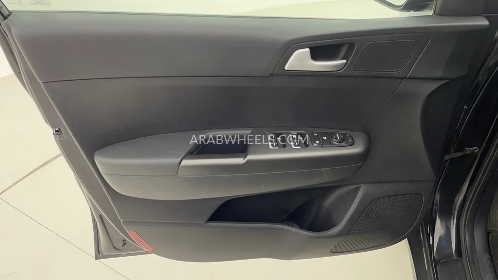Kia Sportage 2021 for Sale in Dubai Image-17
