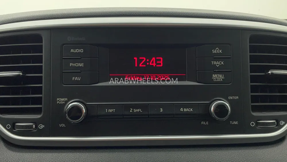 Kia Sportage 2021 for Sale in Dubai Image-29