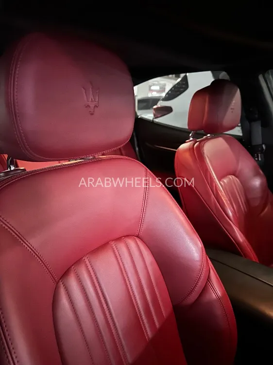 مازيراتي جيبلي 2015 for Sale in دبي Image-14