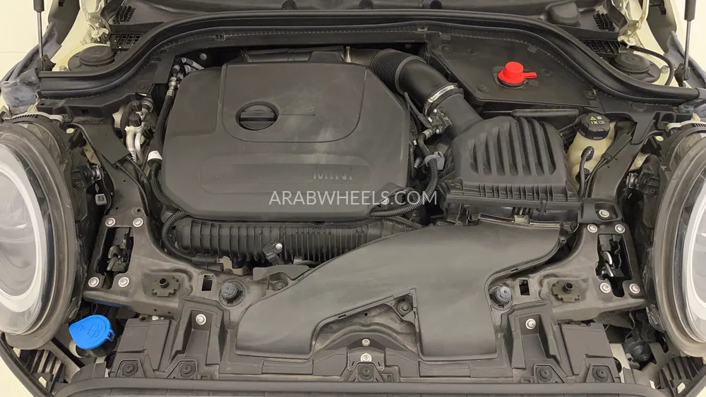 Mini Cooper 2023 for Sale in Dubai Image-9