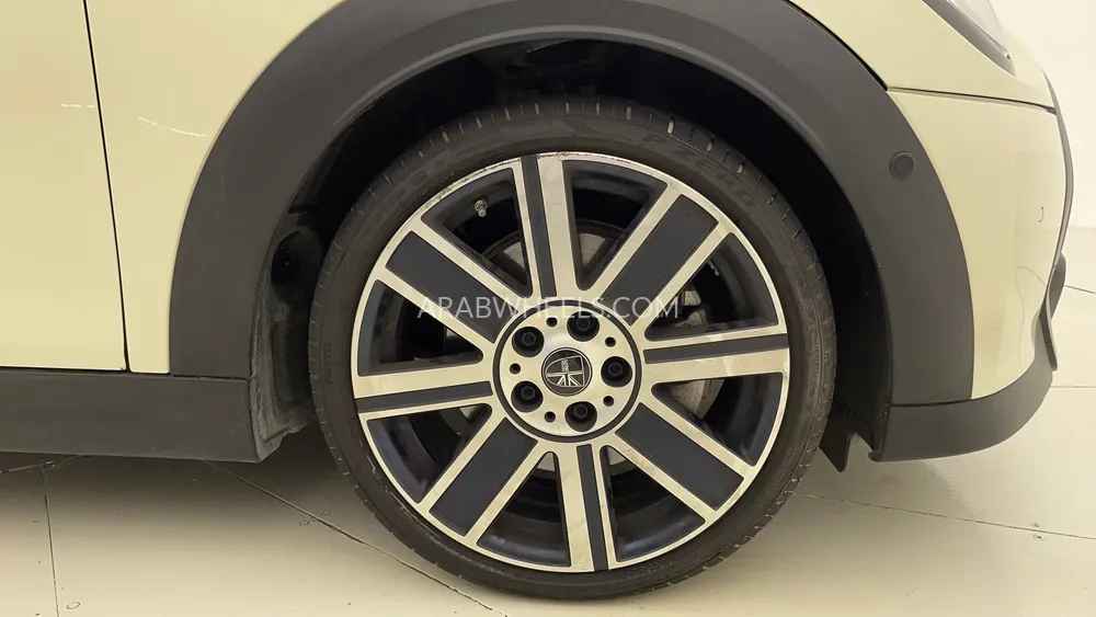 Mini Cooper 2023 for Sale in Dubai Image-10